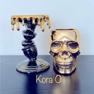 BBW Halloween Golden Skull & Tilted Pedestal